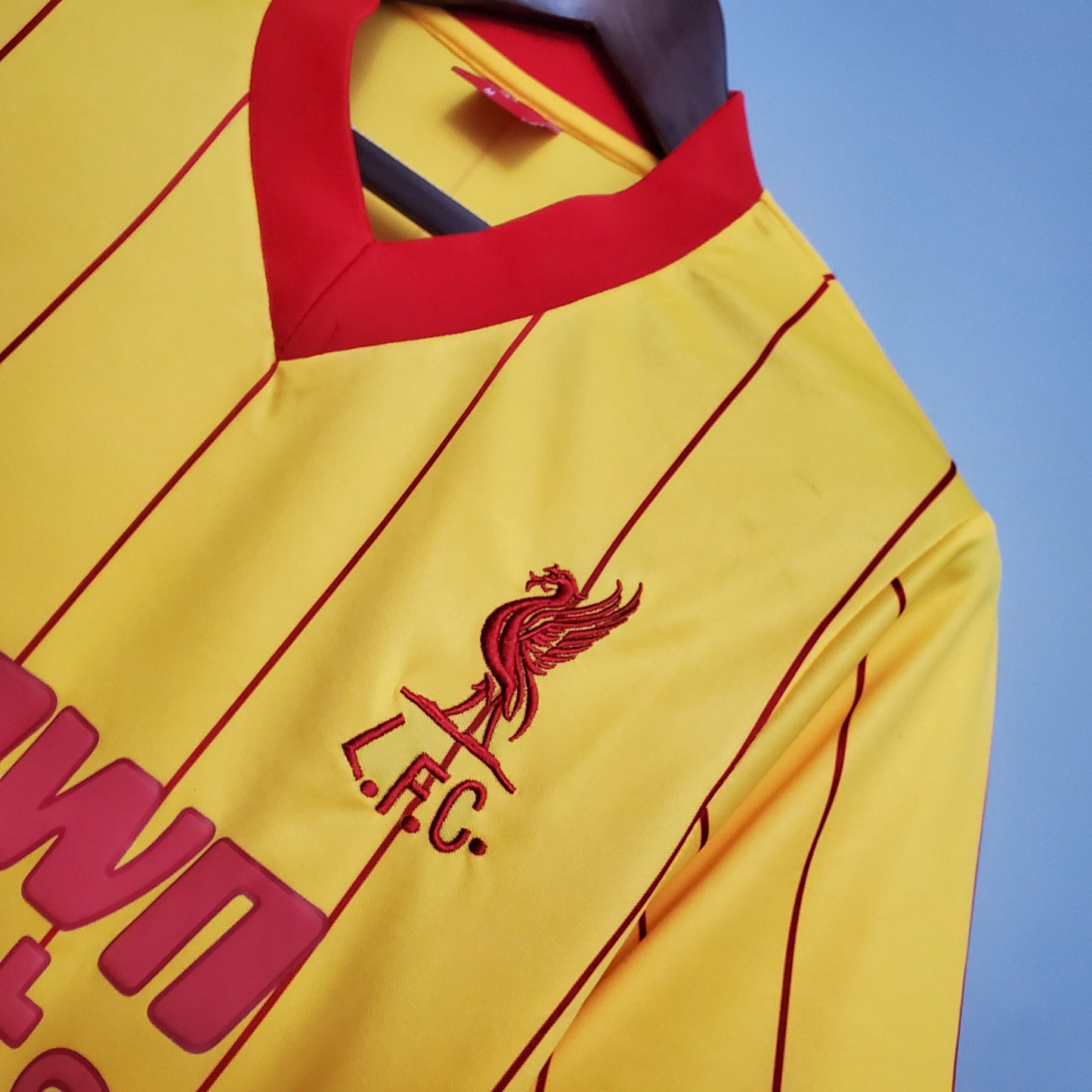 CAMISETA LIVERPOOL II 1984 HOMBRE (RETRO)