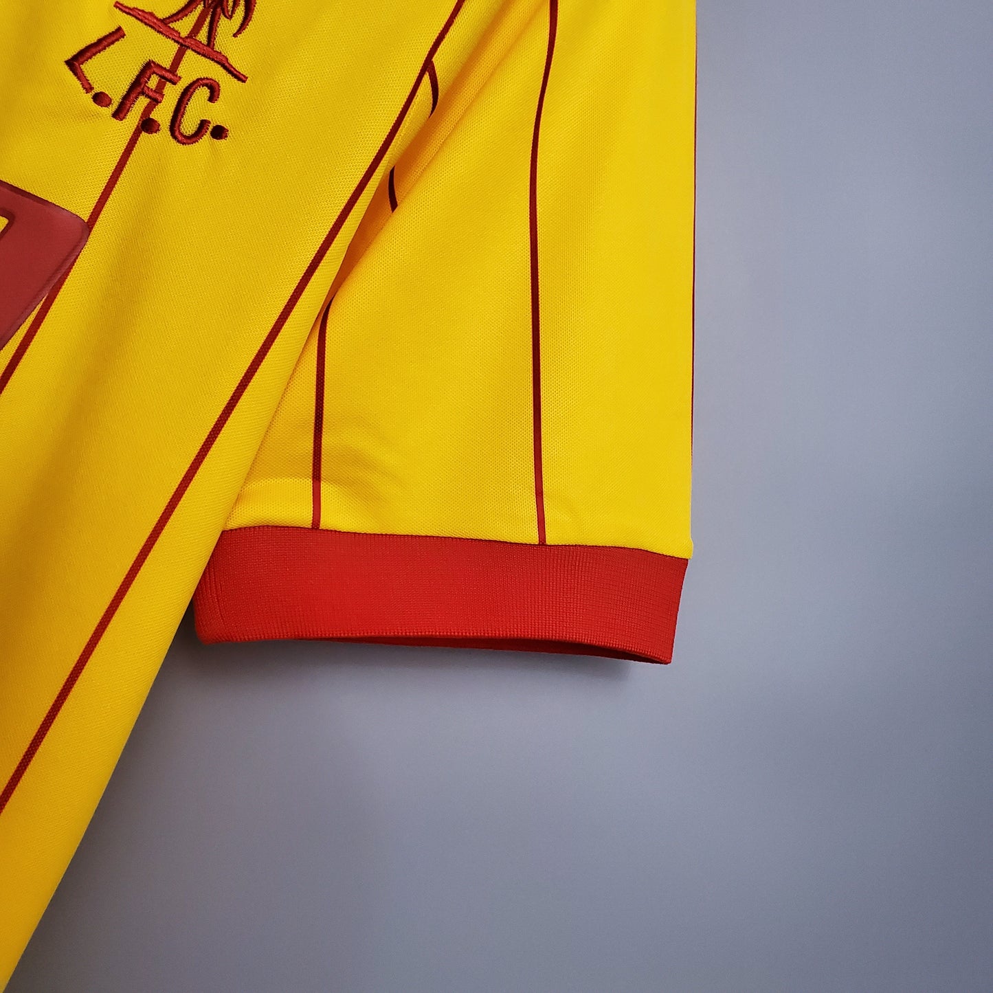 CAMISETA LIVERPOOL II 1984 HOMBRE (RETRO)