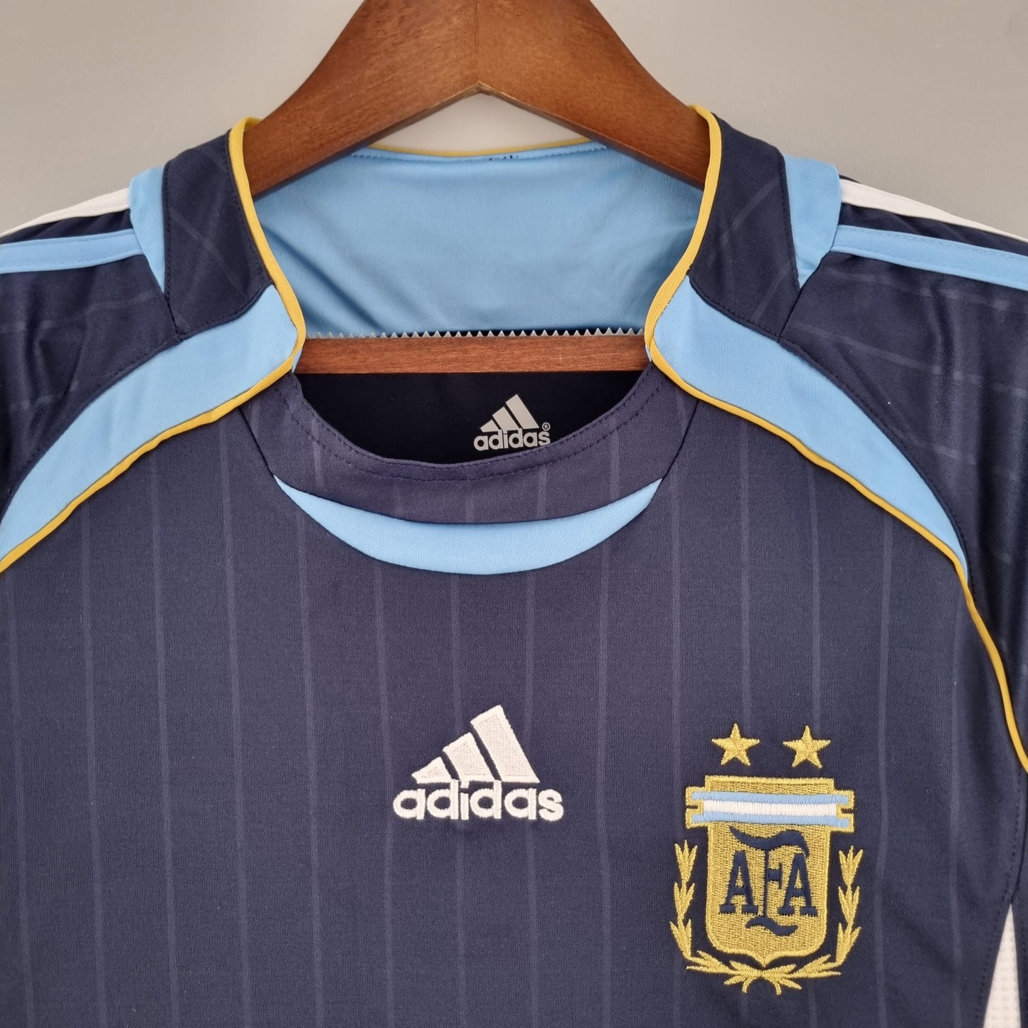 CAMISETA ARGENTINA II 06/07 HOMBRE (RETRO)