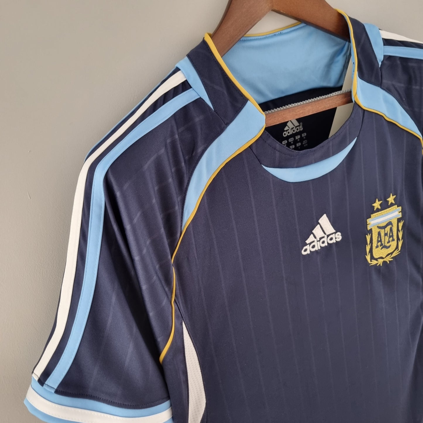 CAMISETA ARGENTINA II 06/07 HOMBRE (RETRO)