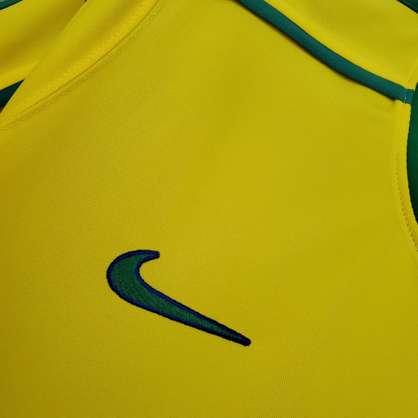 CAMISETA BRASIL I 98 HOMBRE (RETRO)