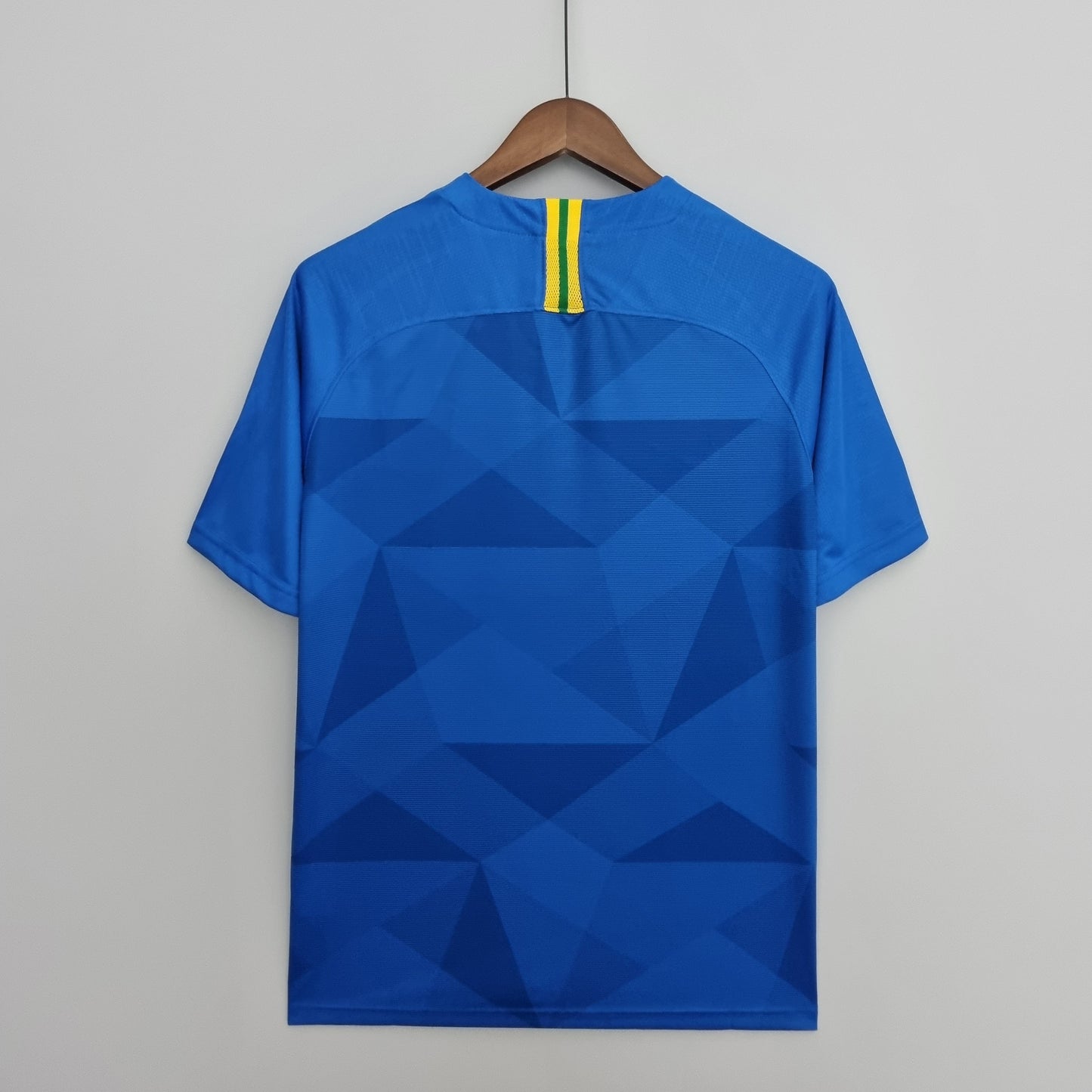 CAMISETA BRASIL II 2018 HOMBRE (RETRO)