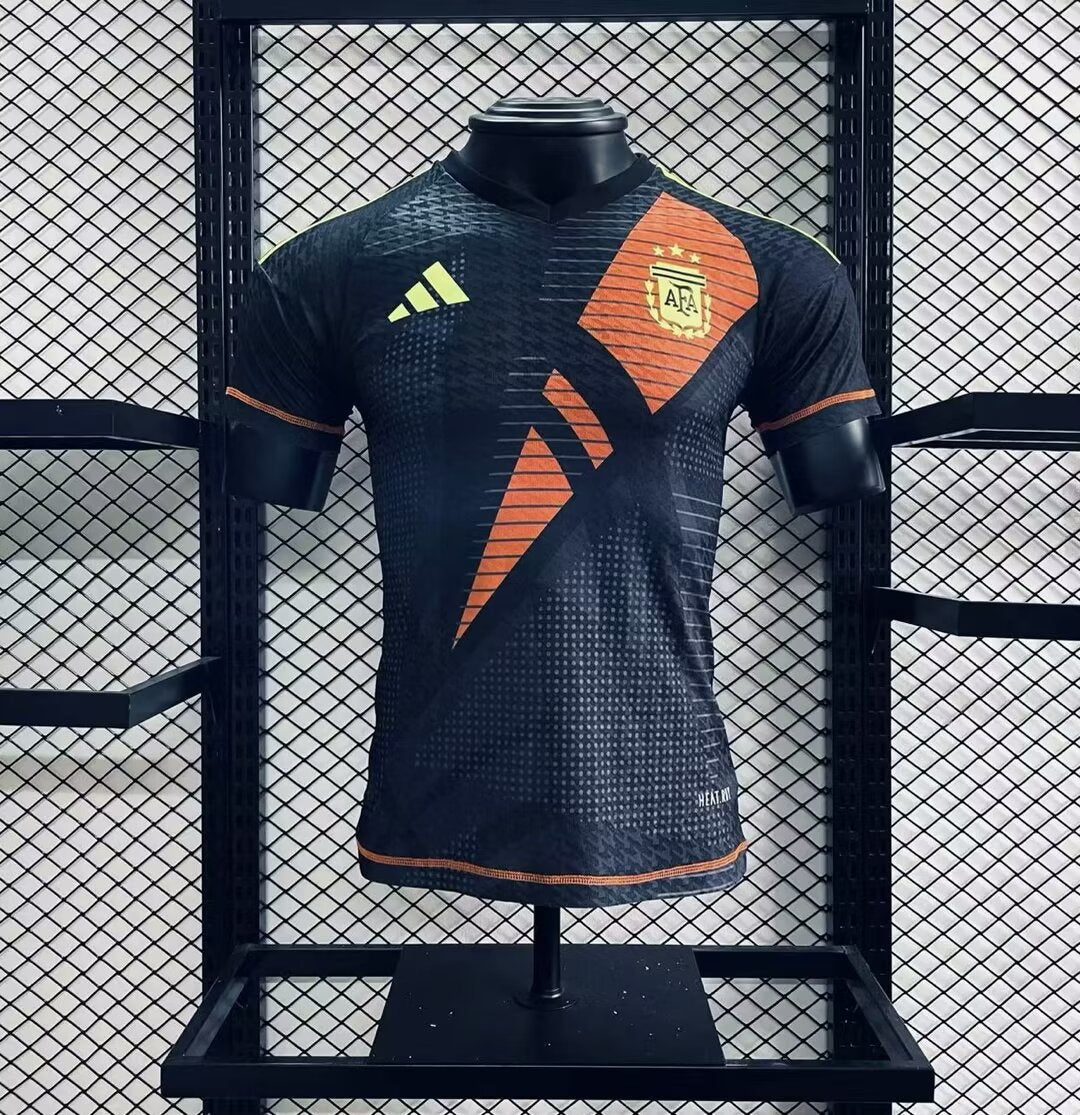 CAMISETA ARGENTINA PORTERO I 2024 HOMBRE (VERSIÓN JUGADOR)