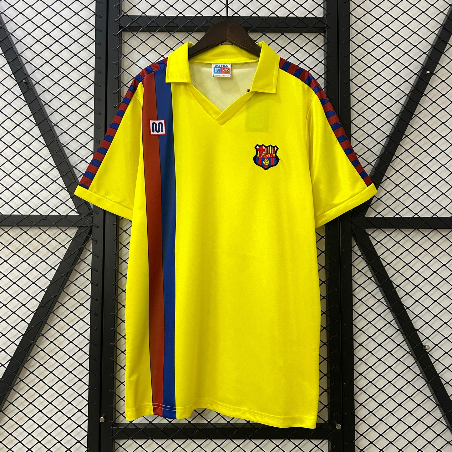 CAMISETA BARCELONA II 82/84 HOMBRE (RETRO)
