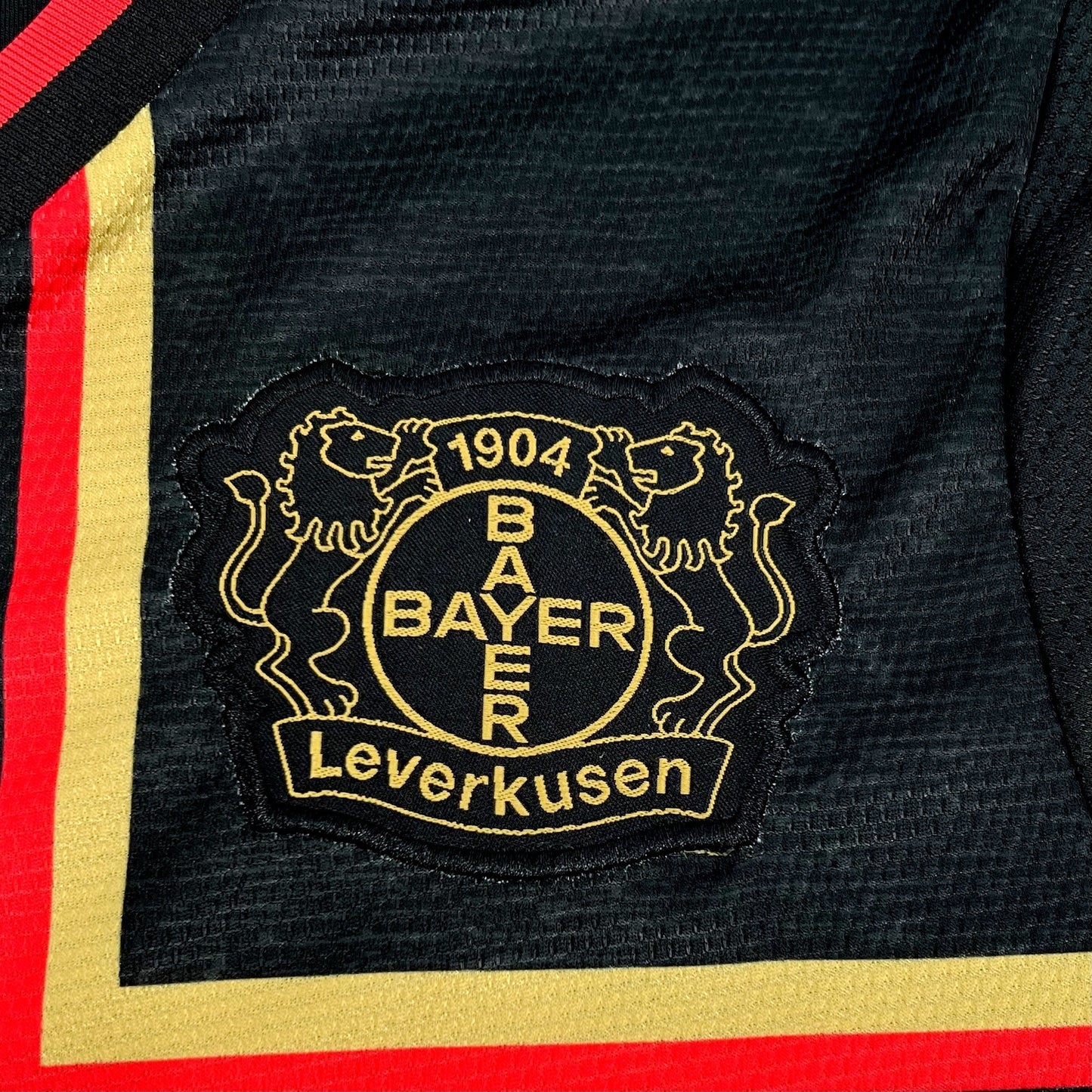 CAMISETA BAYERN LEVERKUSEN EDICIÓN CAMPEONES 24/25 HOMBRE