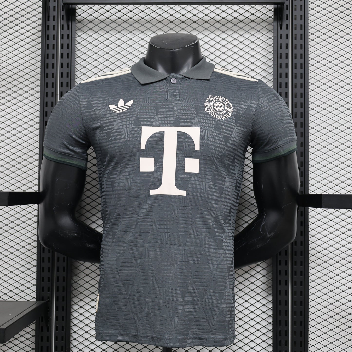 CAMISETA BAYERN MUNICH EDICIÓN ESPECIAL III 24/25 HOMBRE (VERSION JUGADOR)