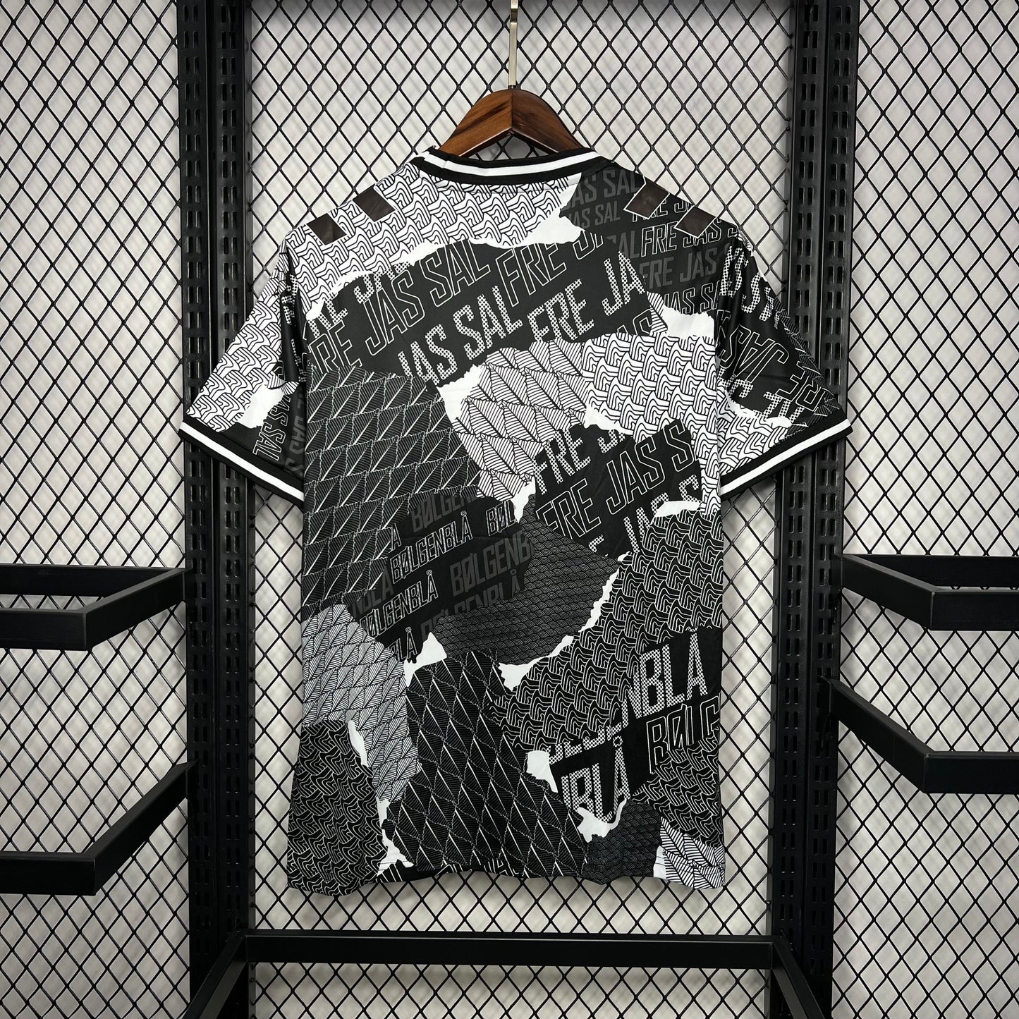 CAMISETA DINAMARCA ENTRENAMIENTO I 2024 HOMBRE