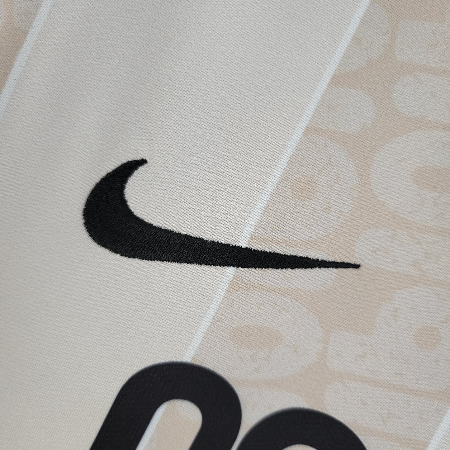 CAMISETA CORINTHIANS I EDICIÓN COMEMORATIVA HOMBRE (RETRO)
