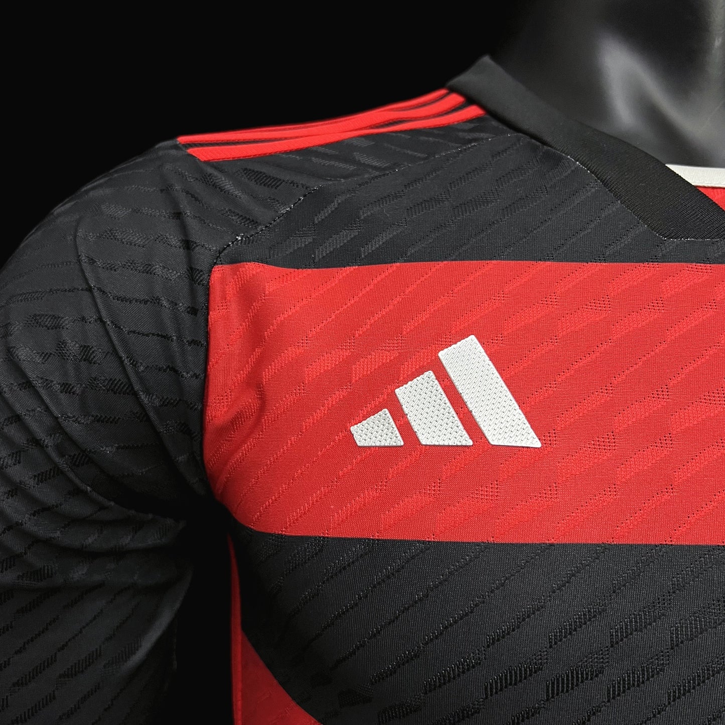 CAMISETA FLAMENGO I 24/25 HOMBRE (VERSIÓN JUGADOR) MANGA LARGA