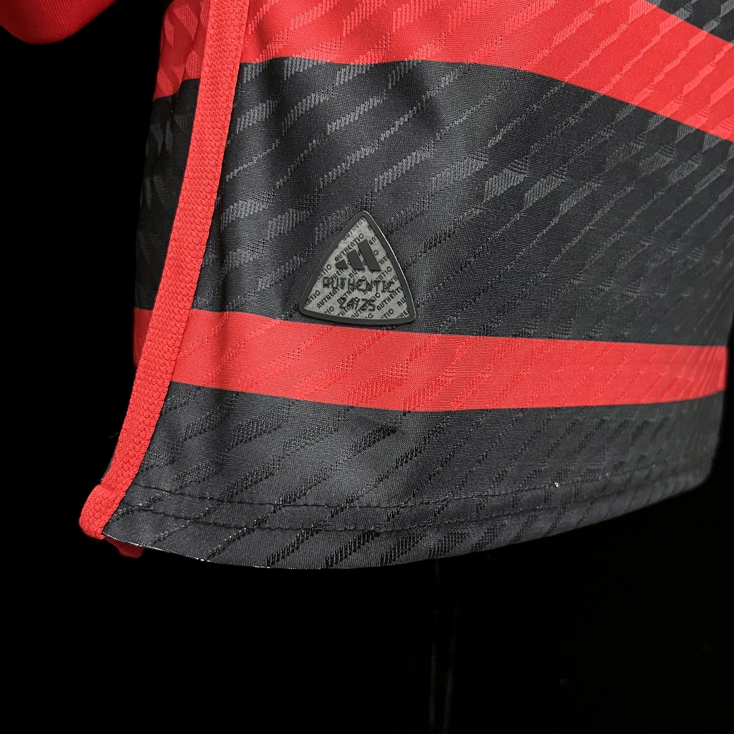 CAMISETA FLAMENGO I 24/25 HOMBRE (VERSIÓN JUGADOR) MANGA LARGA