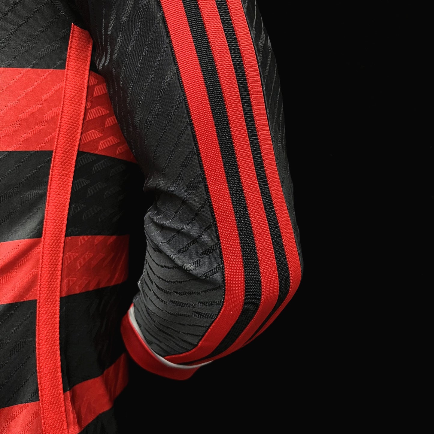 CAMISETA FLAMENGO I 24/25 HOMBRE (VERSIÓN JUGADOR) MANGA LARGA