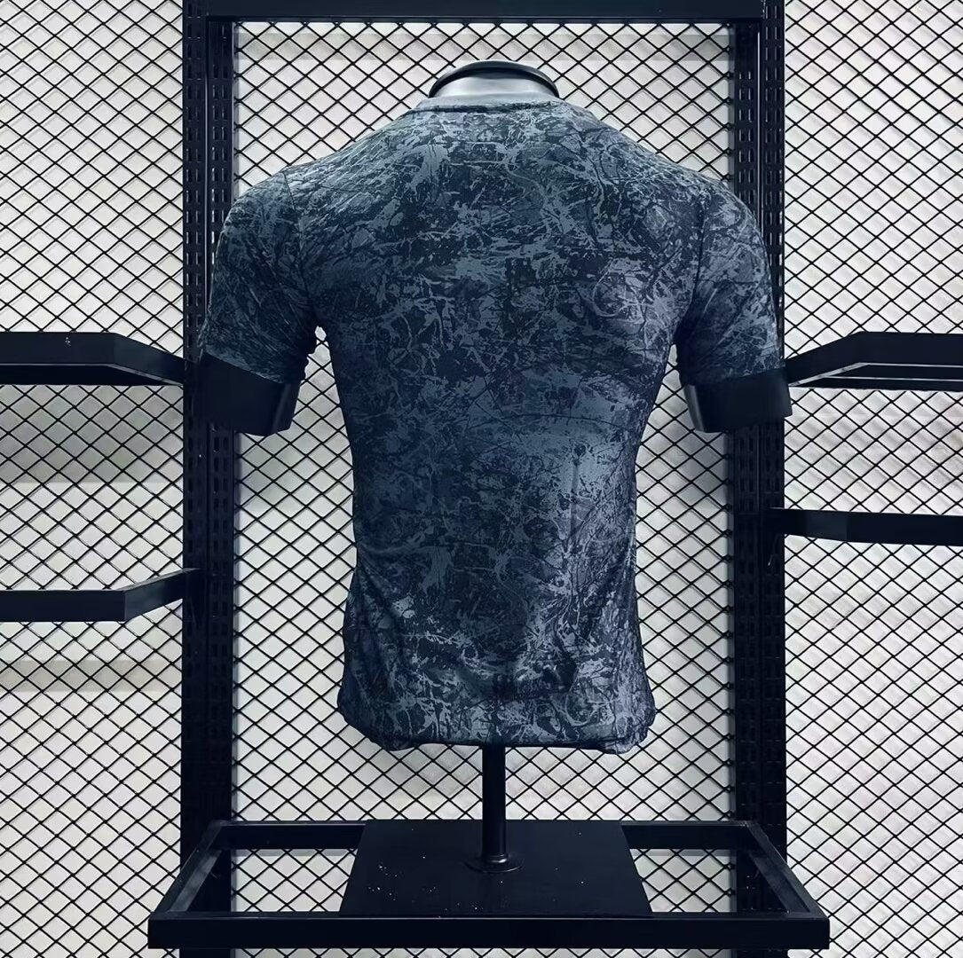 CAMISETA MANCHESTER UNITED EDICIÓN LIMITADA II 24/25 HOMBRE (VERSIÓN JUGADOR)