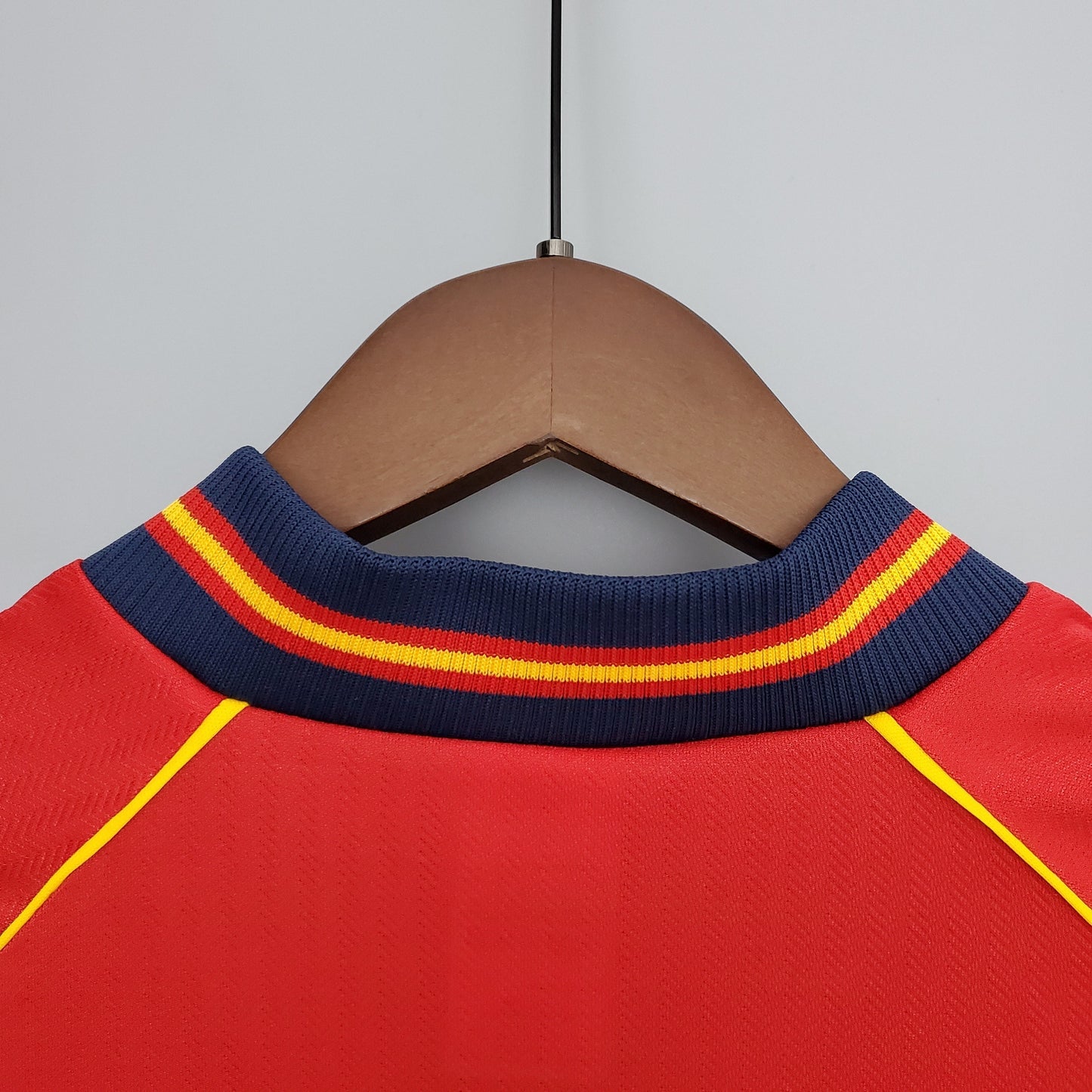 CAMISETA ESPAÑA l 1998 HOMBRE (RETRO)