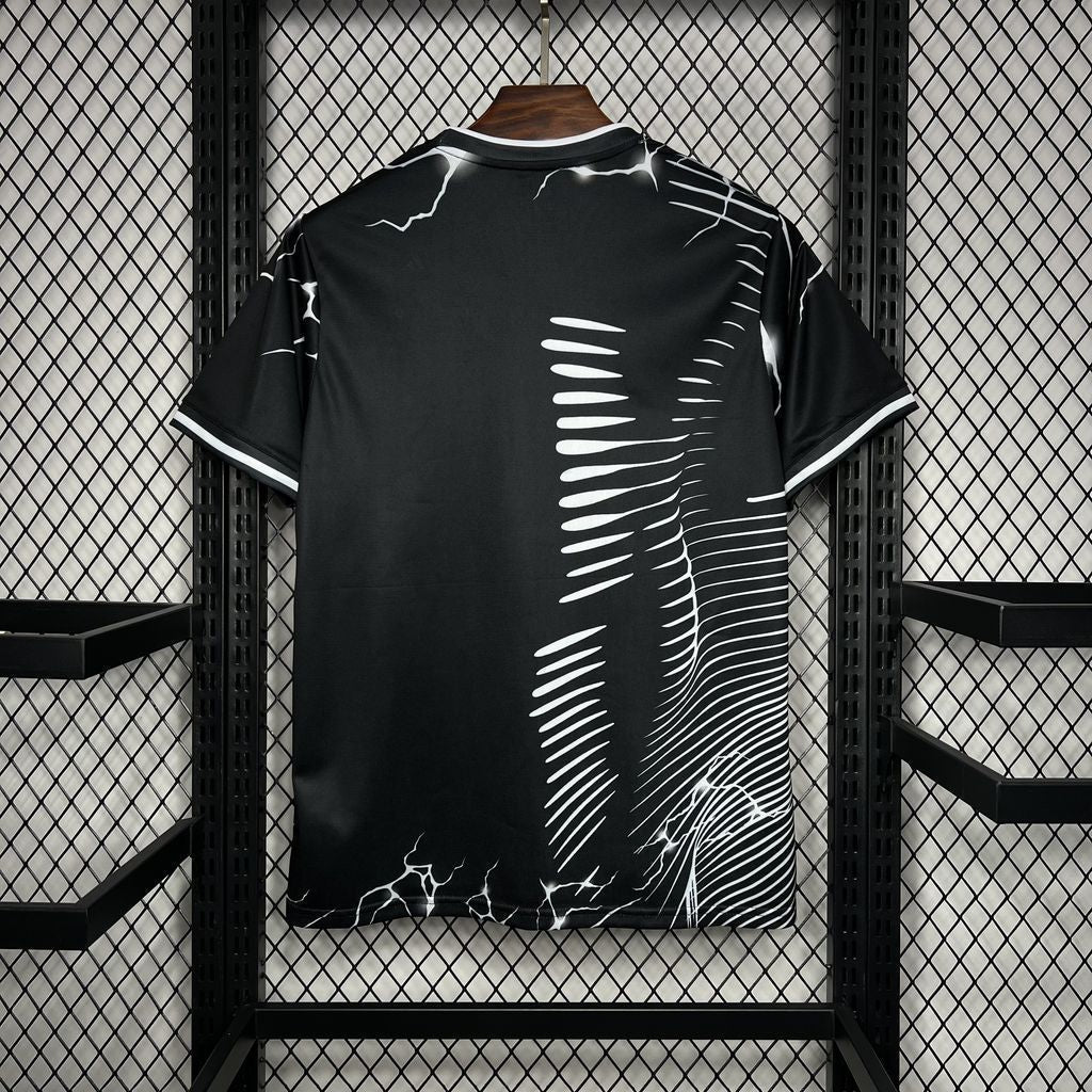 CAMISETA REAL MADRID EDICIÓN ESPECIAL XIII 24/25 HOMEM