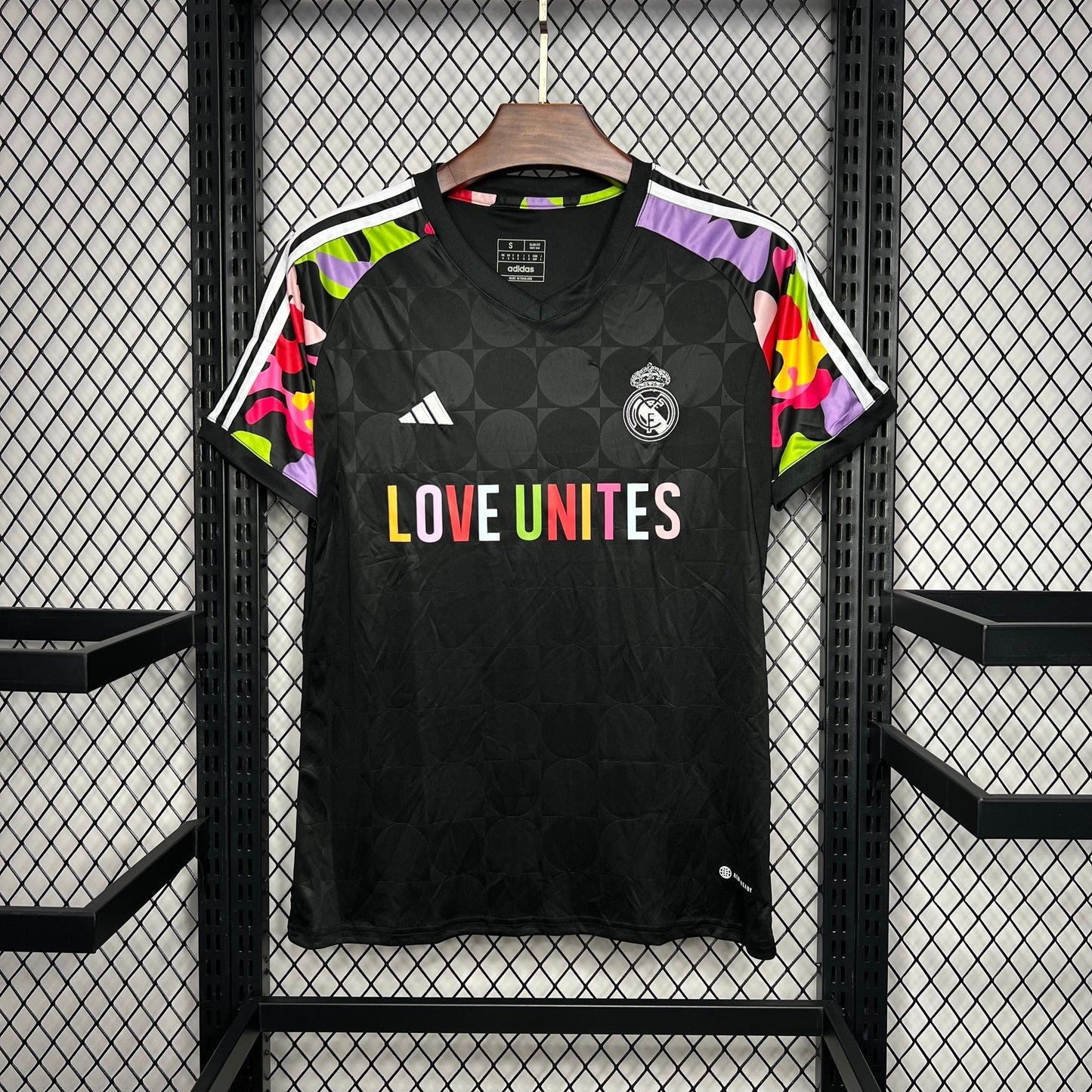 CAMISETA REAL MADRID ENTRENAMIENTO III 24/25 HOMBRE (VERSIÓN JUGADOR)