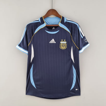 CAMISETA ARGENTINA II 06/07 HOMBRE (RETRO)