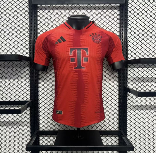 CAMISETA BAYERN MUNICH I 24/25 HOMBRE (VERSIÓN JUGADOR)