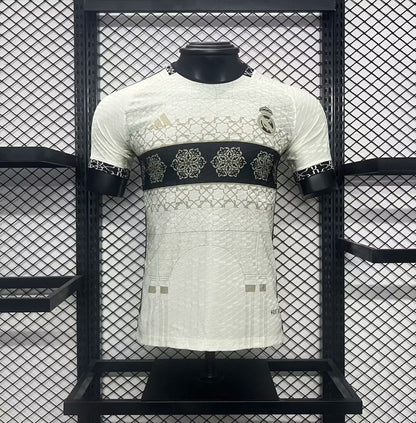 CAMISETA REAL MADRID EDICIÓN ESPECIAL III 24/25 HOMBRE (VERSIÓN JUGADOR)