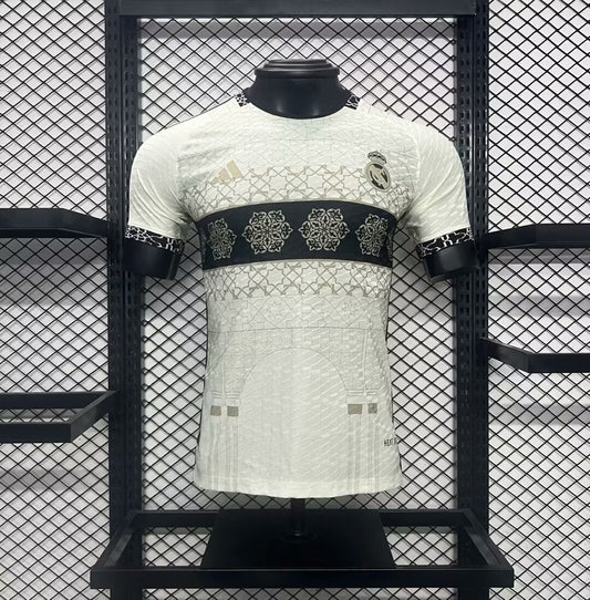 CAMISETA REAL MADRID EDICIÓN ESPECIAL III 24/25 HOMBRE (VERSIÓN JUGADOR)