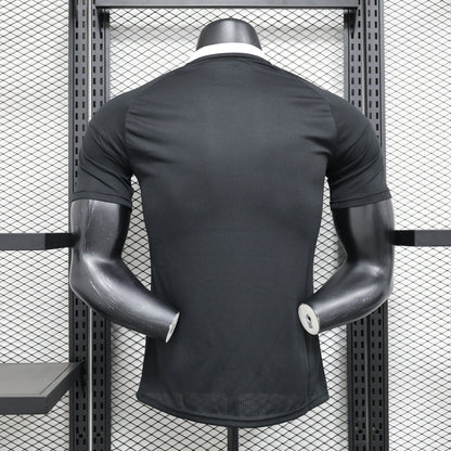 CAMISETA REAL MADRID EDICIÓN ESPECIAL BLACK 24/25 HOMBRE (VERSIÓN JUGADOR)